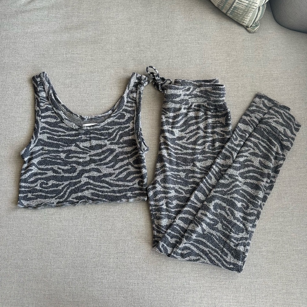 Colsie Zebra Pajama/Lounge Set